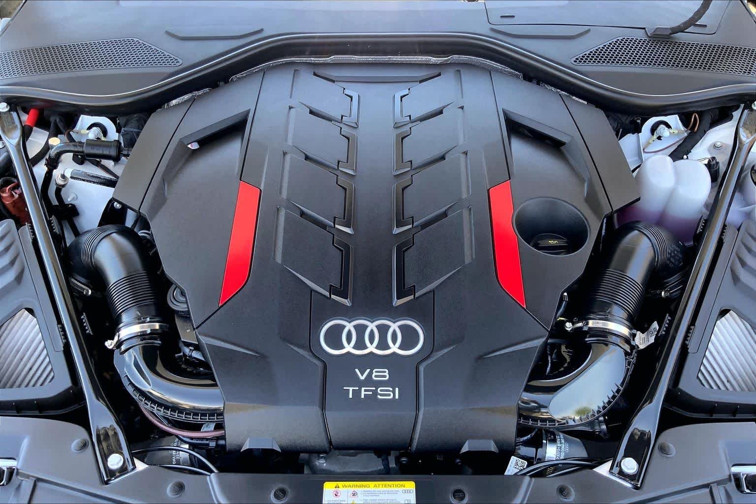 Used 2025 Glacier White Metallic Audi  image 32