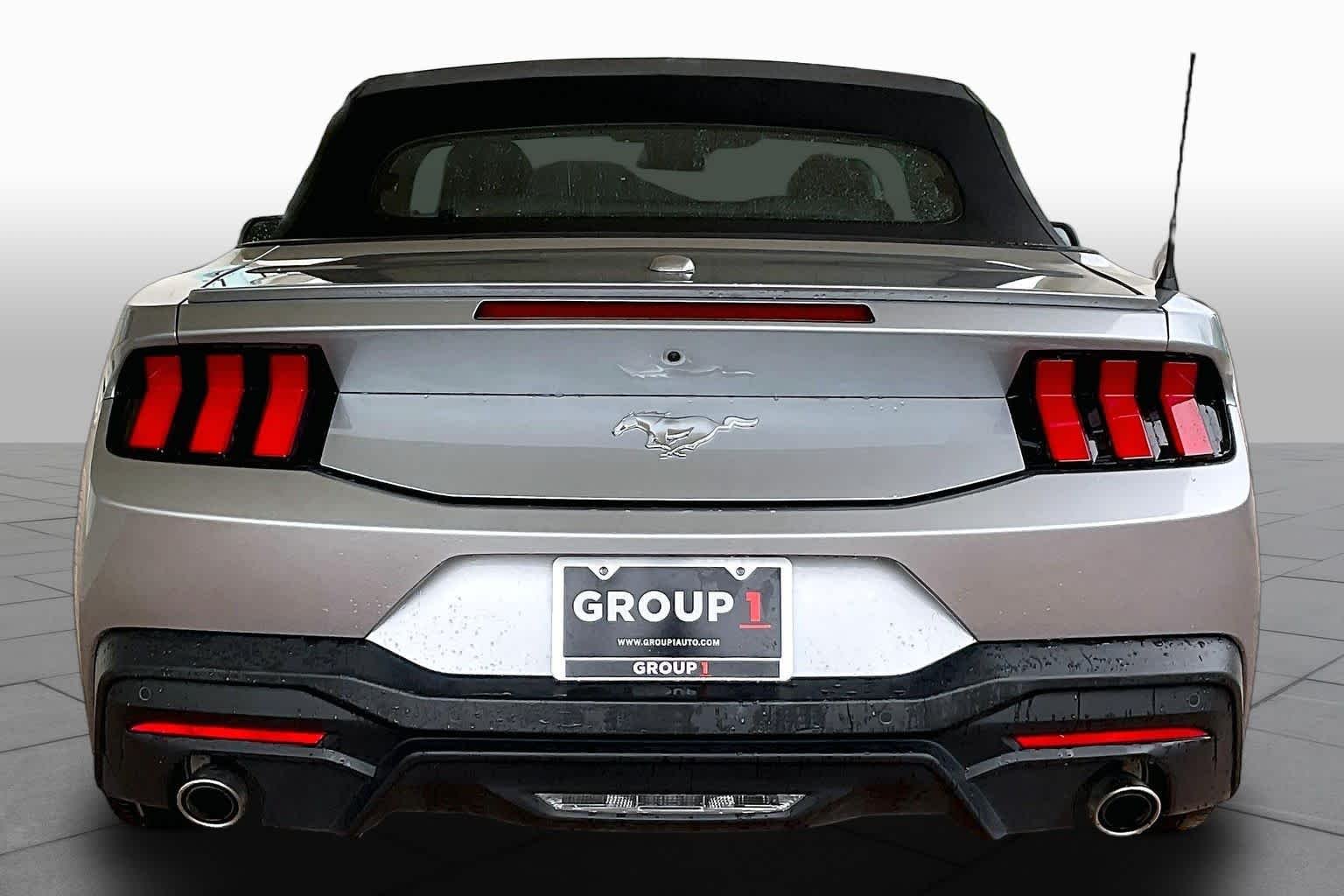 Used 2025 Iconic Silver Metallic Ford EcoBoost Premium image 5