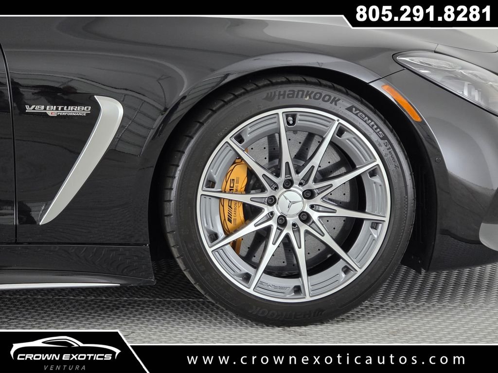 Used 2025  Mercedes-Benz S E Performance image 9