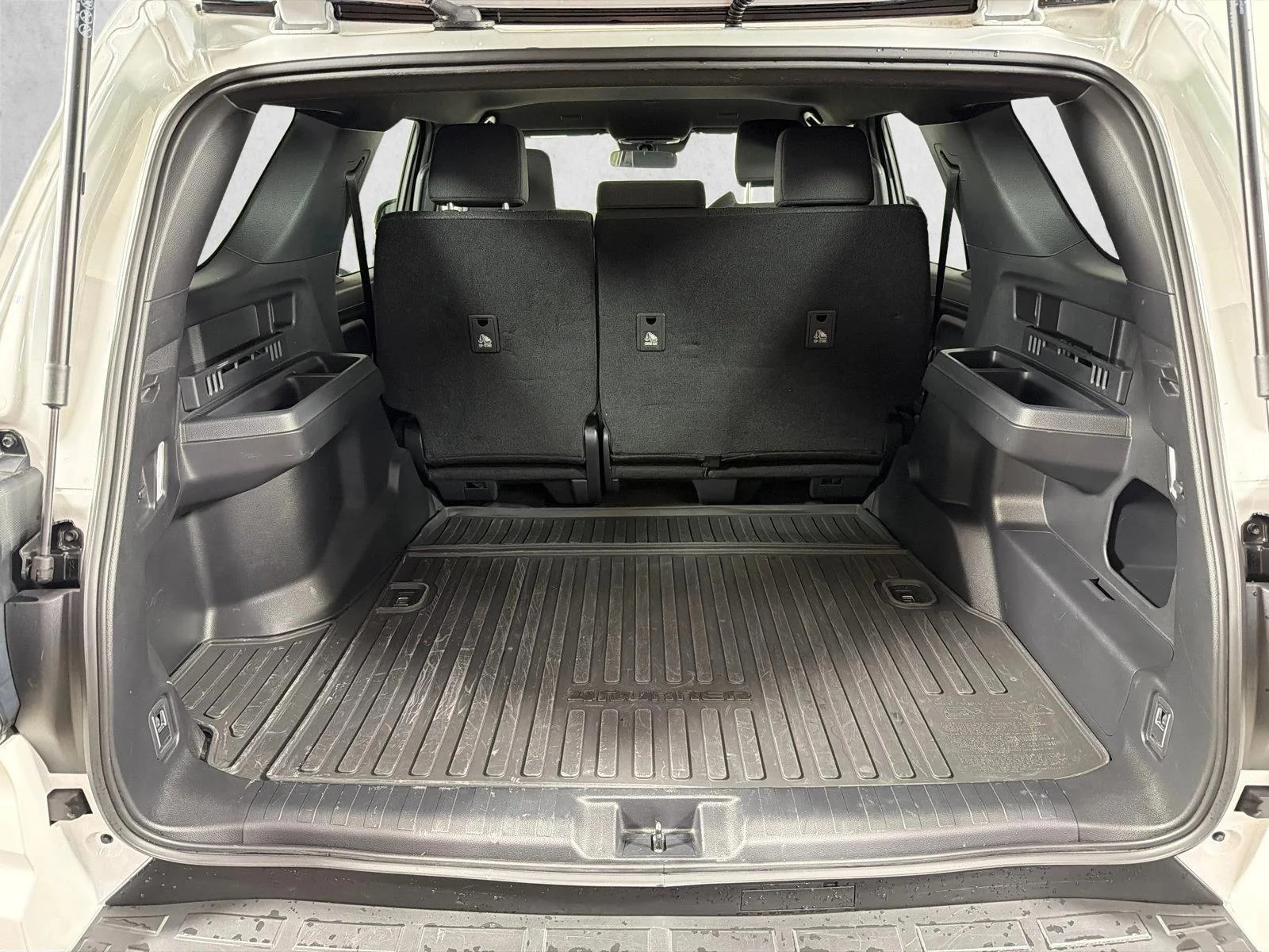 Used 2025 Silver Toyota SR5 image 18
