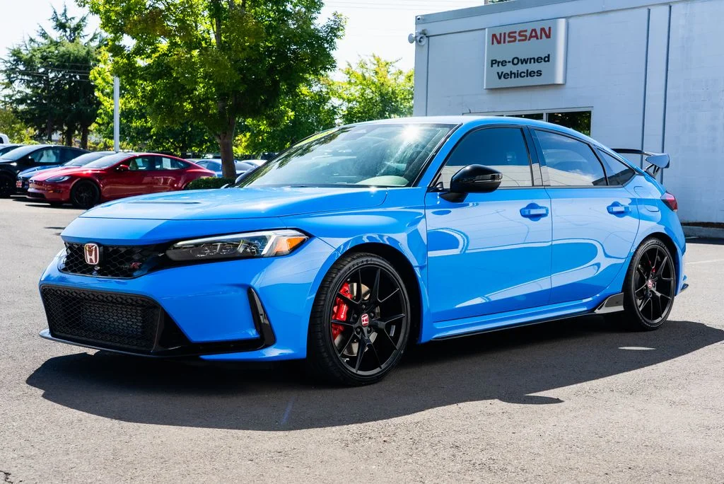 Used 2023 Blue Honda  image 3
