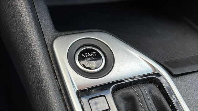 Used 2025 White Nissan SV image 28