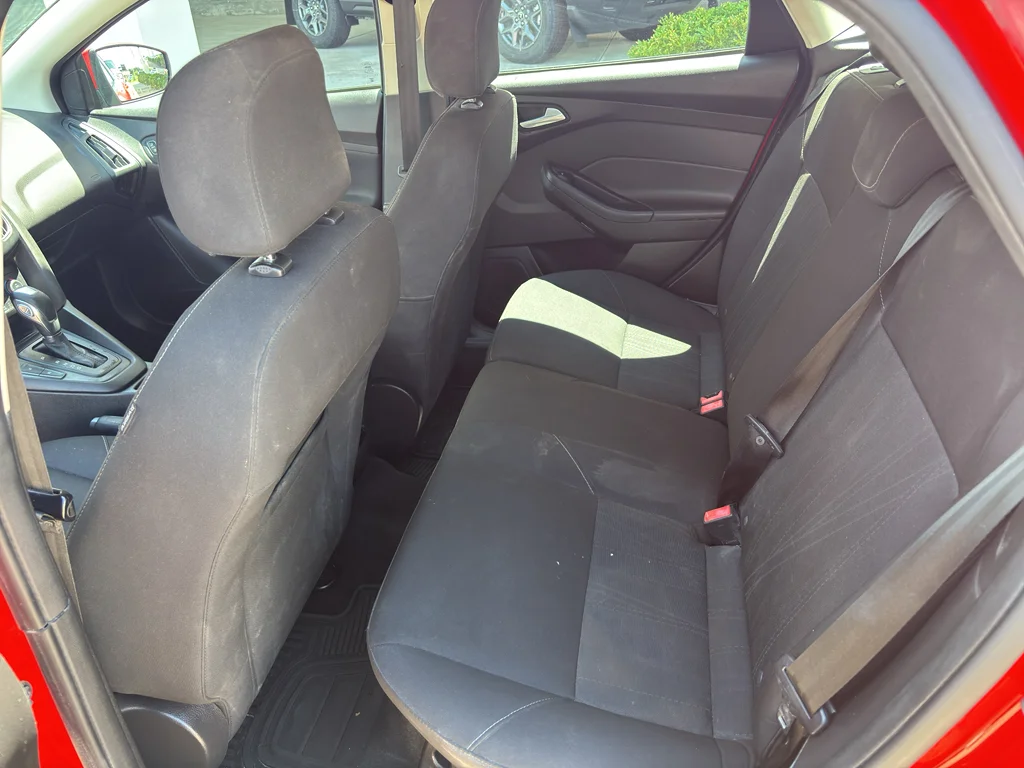 Used 2016 Race Red Ford SE image 12