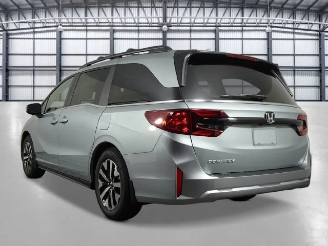 New 2027 Solar Silver Metallic Honda EX-L image 3