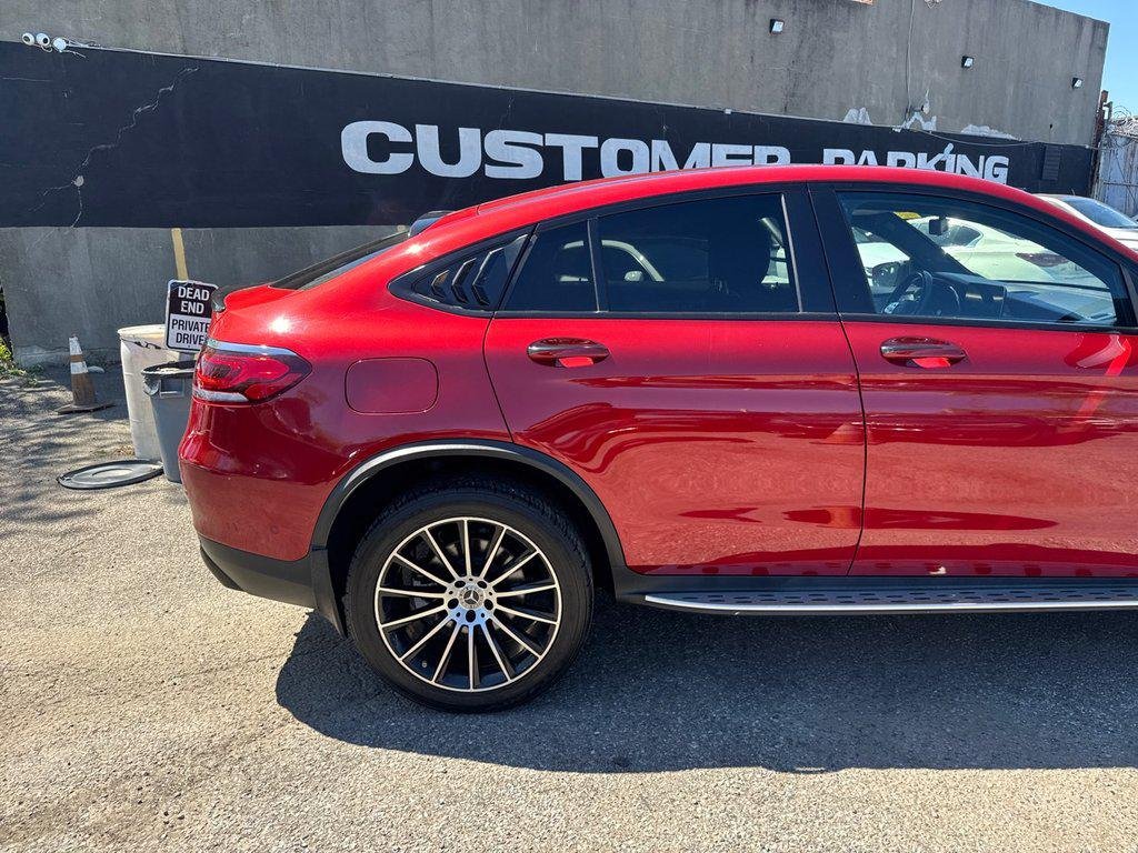 Used 2020 Hyacinth Red Mercedes-Benz 4MATIC® image 10