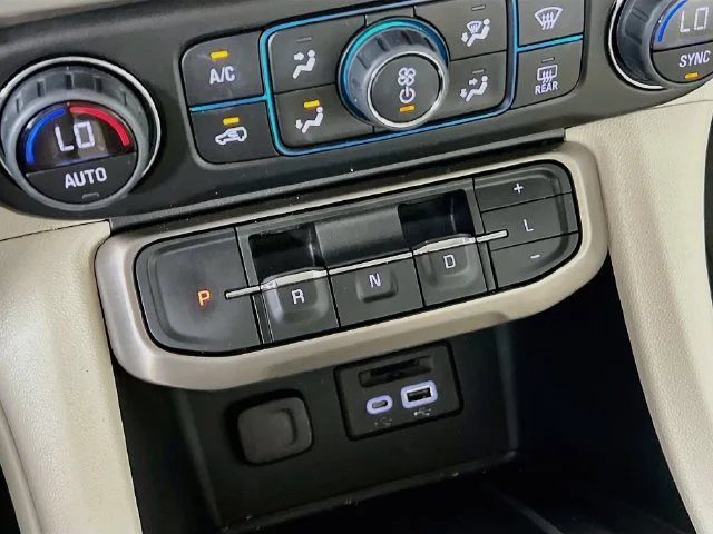 Used 2023 Red GMC Denali image 22
