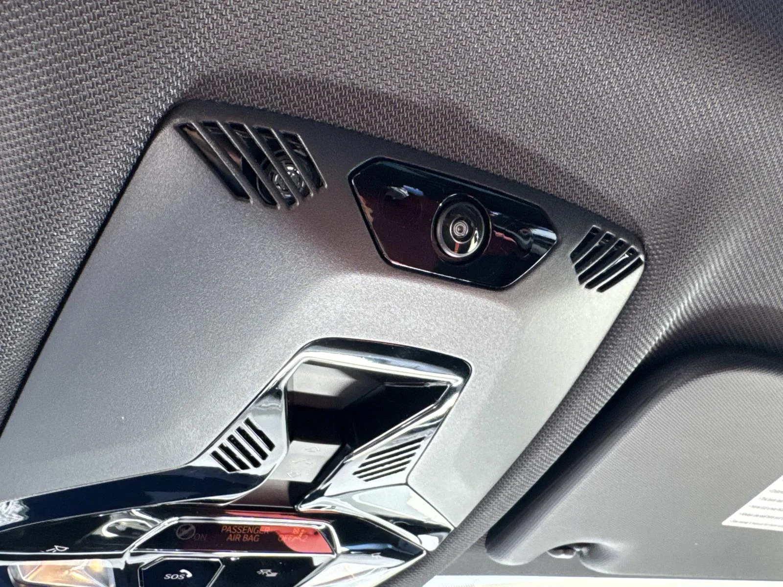 Used 2025 Space Silver Metallic BMW M35i Sports Activity Vehicle image 25