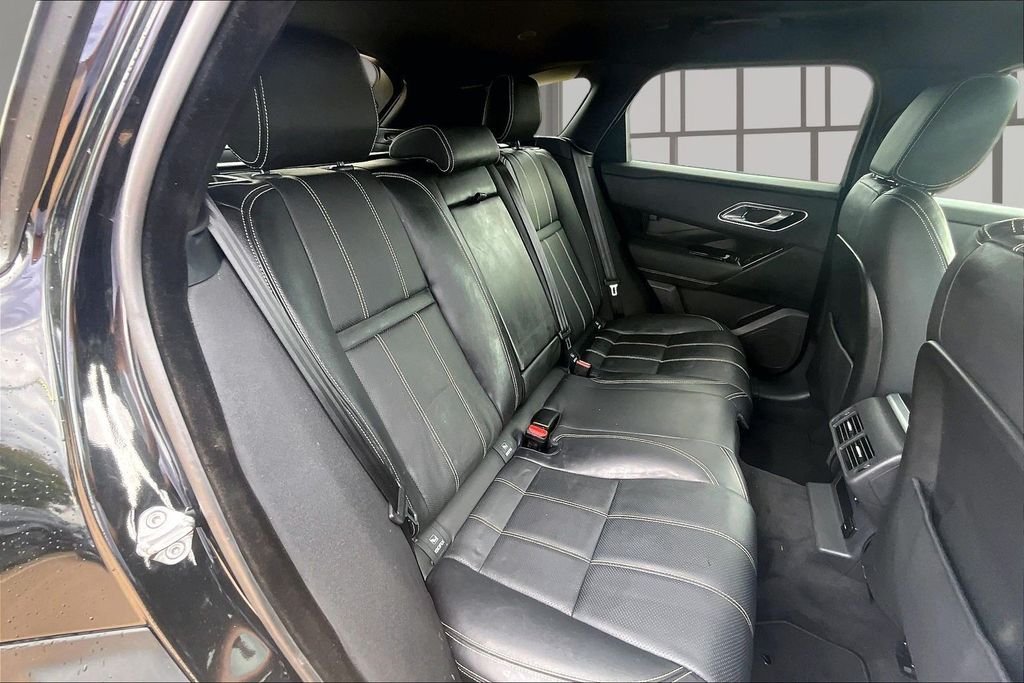 Used 2023 Santorini Black Metallic Land Rover R-Dynamic S MHEV image 27