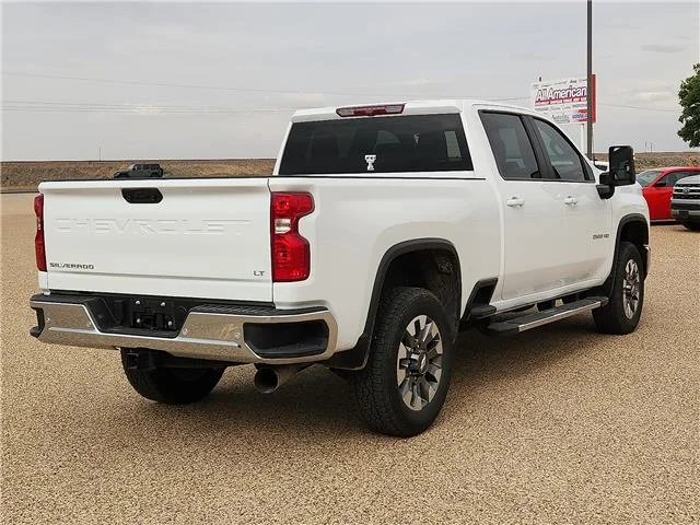 Used 2025 Summit White Chevrolet LT 4x4 Crew Cab 6.75 ft. box 159 in. WB image 4