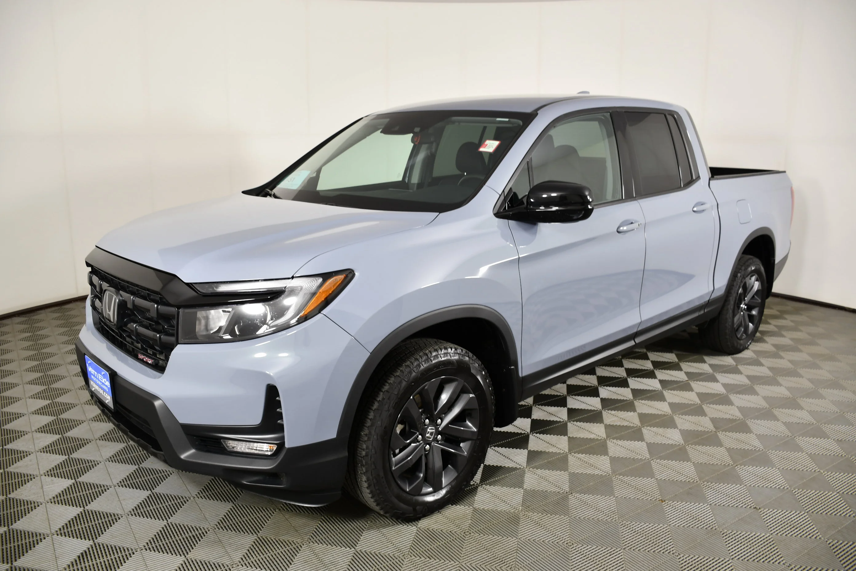 Certified Used 2025 Sonic Gray Pearl Honda Sport image 10