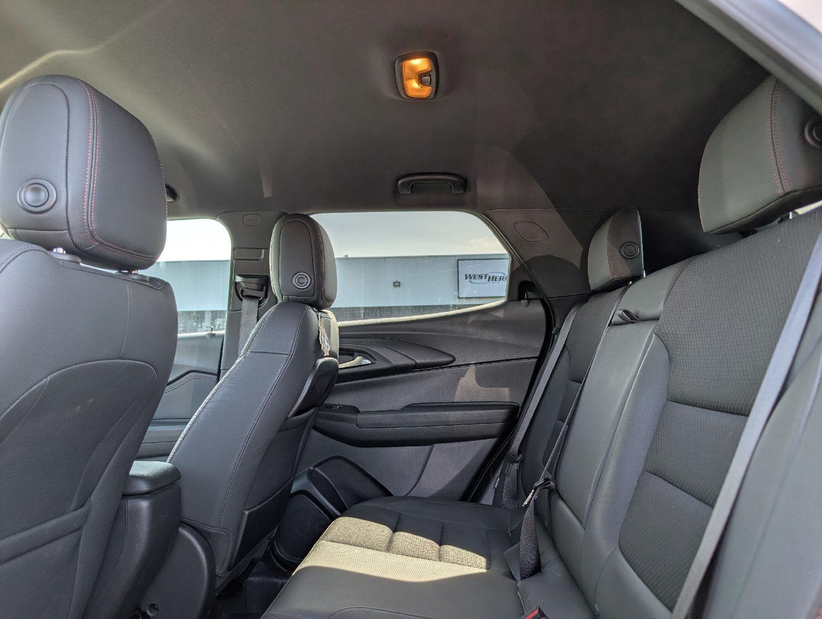 Used 2023 Summit White Chevrolet RS image 10