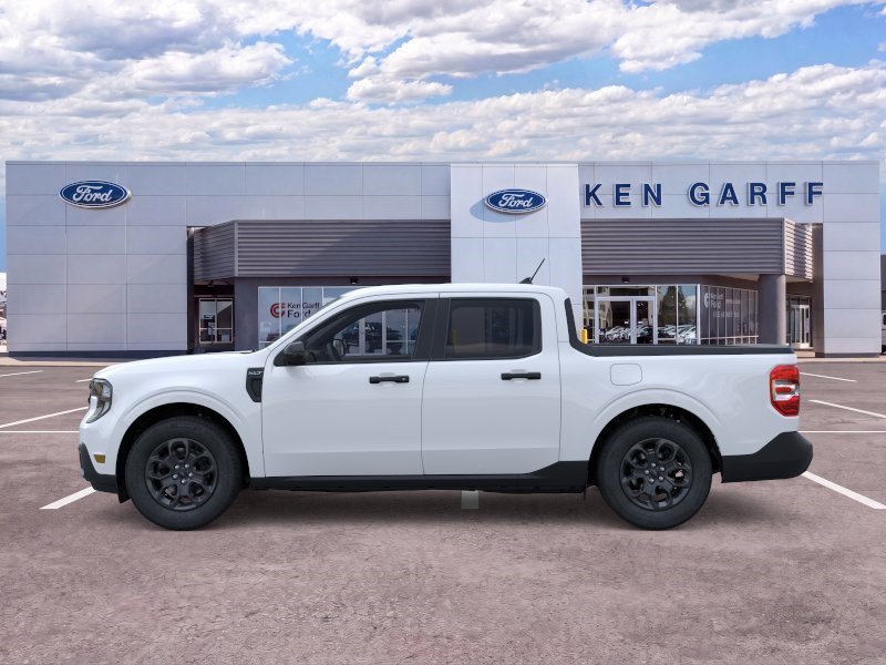 New 2026 Oxford White Ford XLT image 3