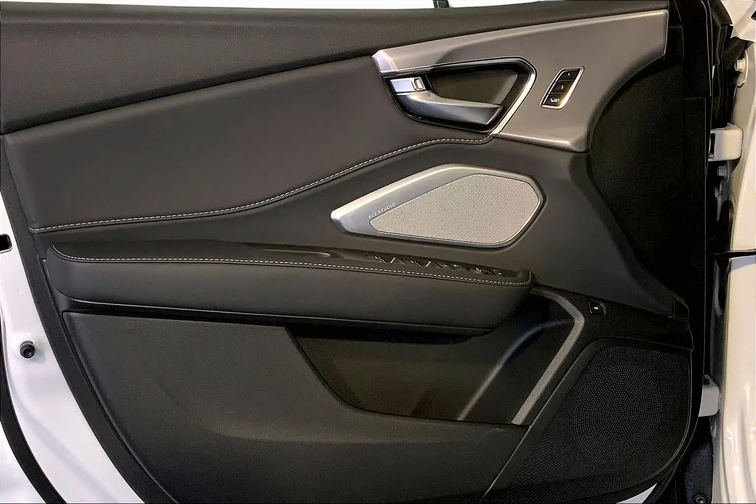 New 2026 Platinum White Pearl Acura With Technology Package image 12