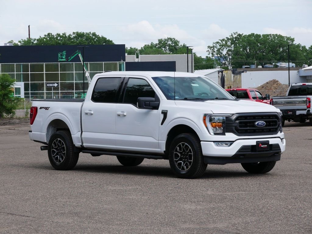 Certified Used 2022 White Ford XLT image 1