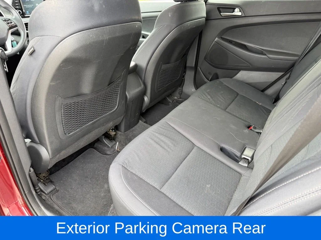 Used 2019 Red Hyundai SE image 17