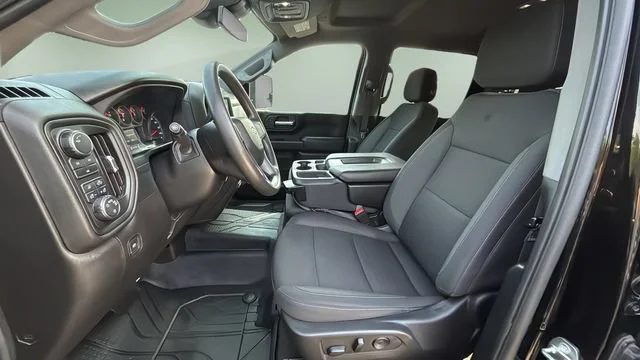 Used 2024 Black Chevrolet Custom image 18