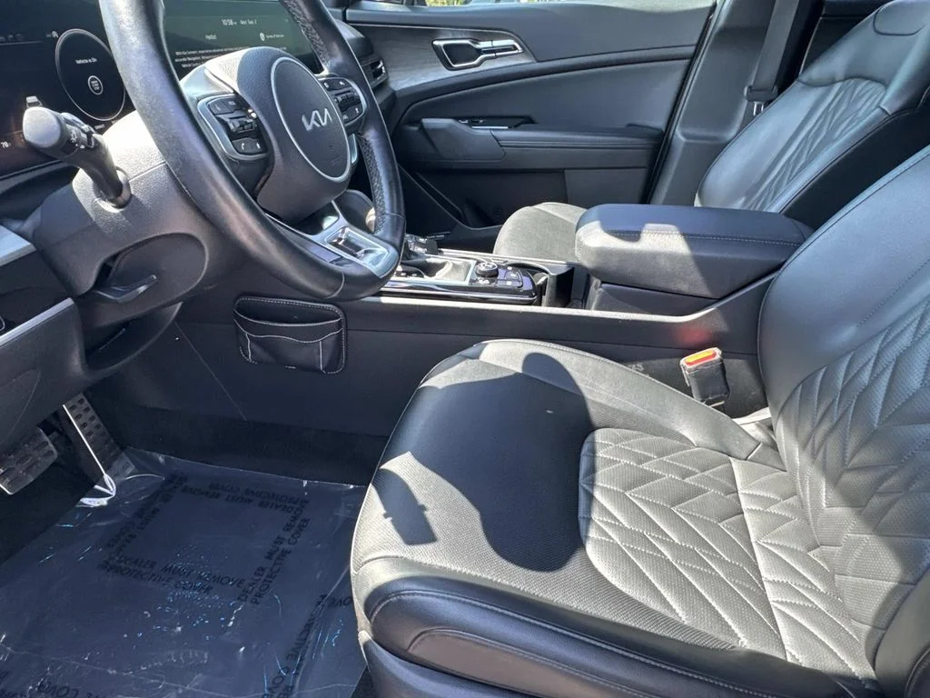 Used 2024 Green Kia X-Pro Prestige image 12