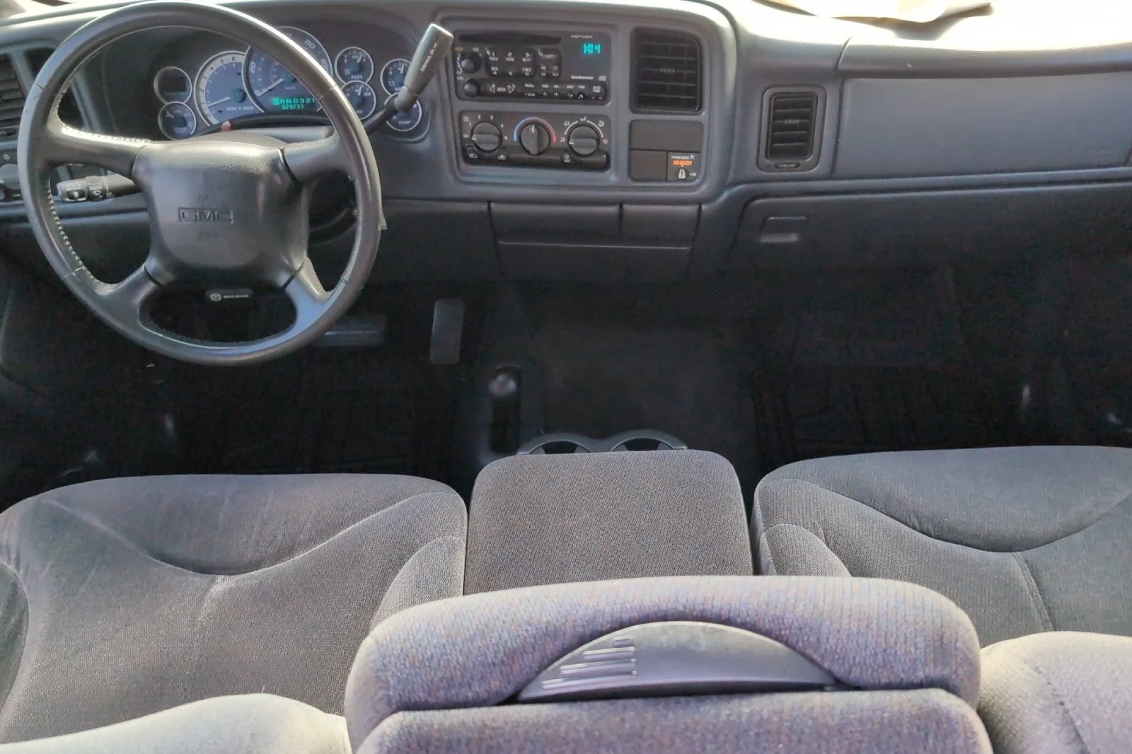 Used 2001 Fire Red GMC SLE image 13