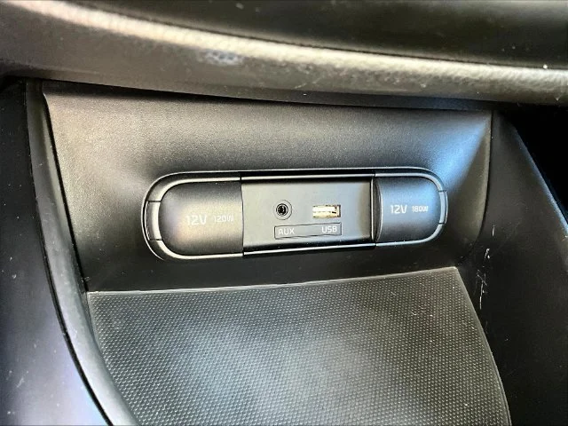Used 2019 Gray Kia Base image 18