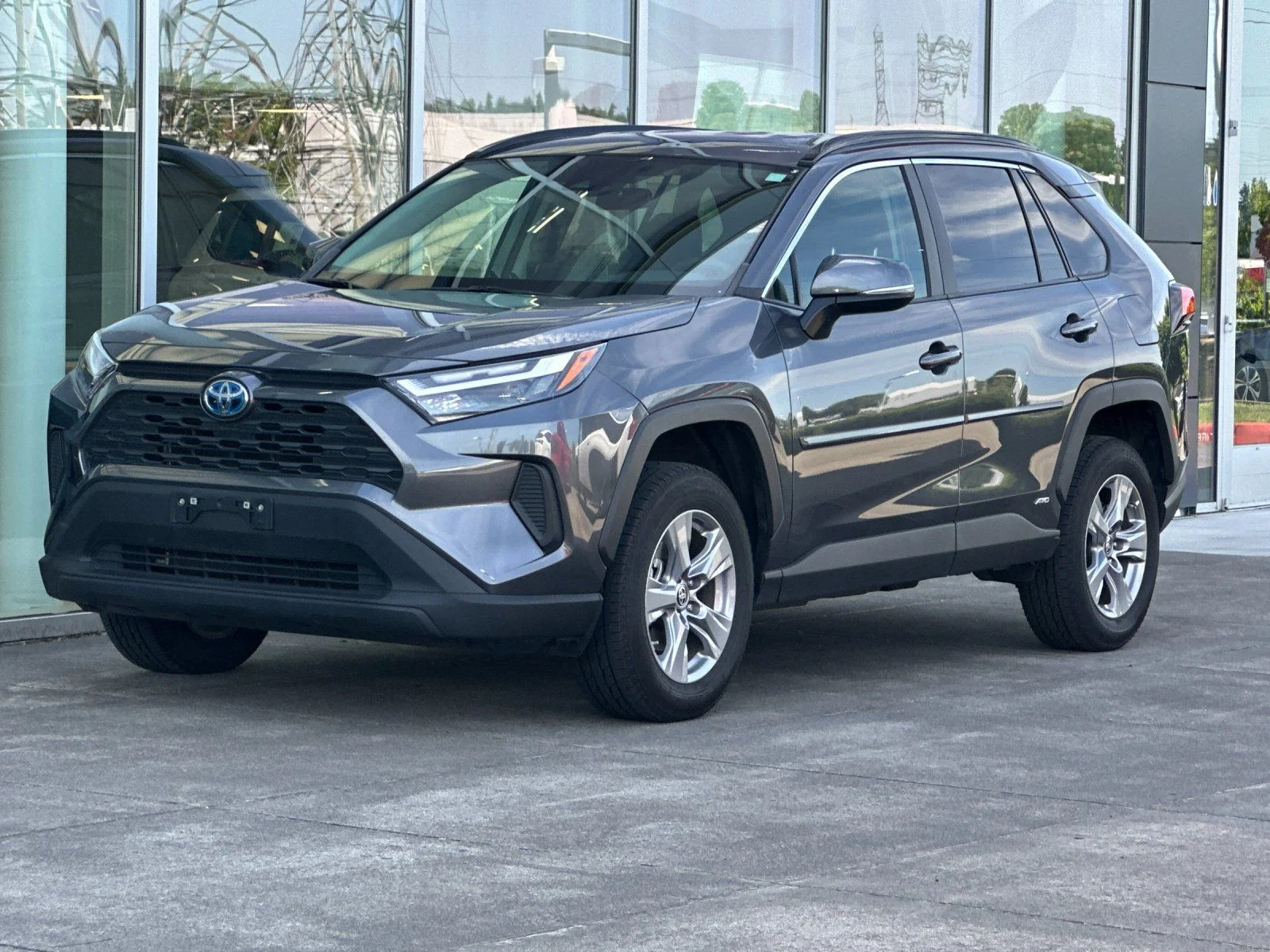 Used 2023 Magnetic Gray Metallic Toyota LE image 7