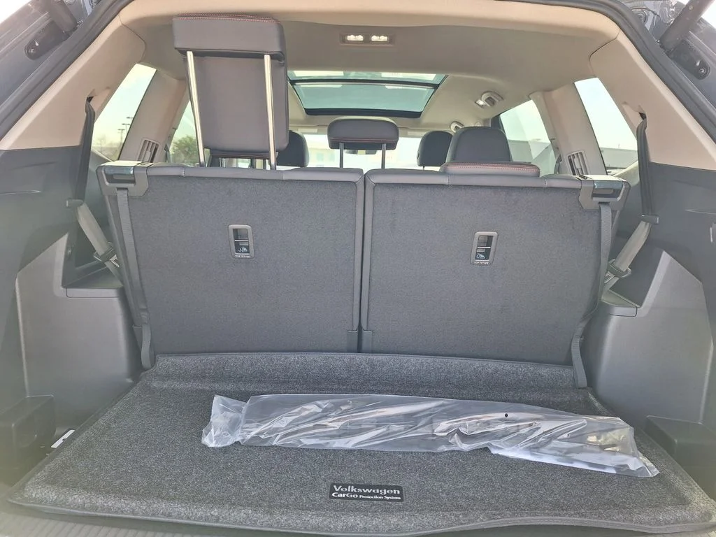 New 2026 Gray Volkswagen 2.0T Peak Edition image 29