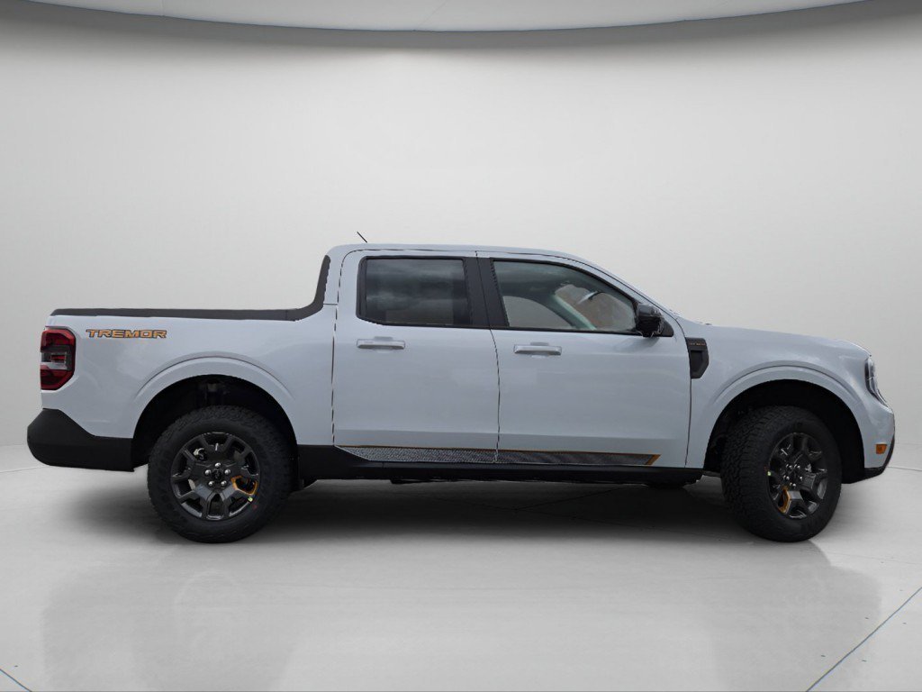 New 2026 Space White Metallic Ford Tremor image 26