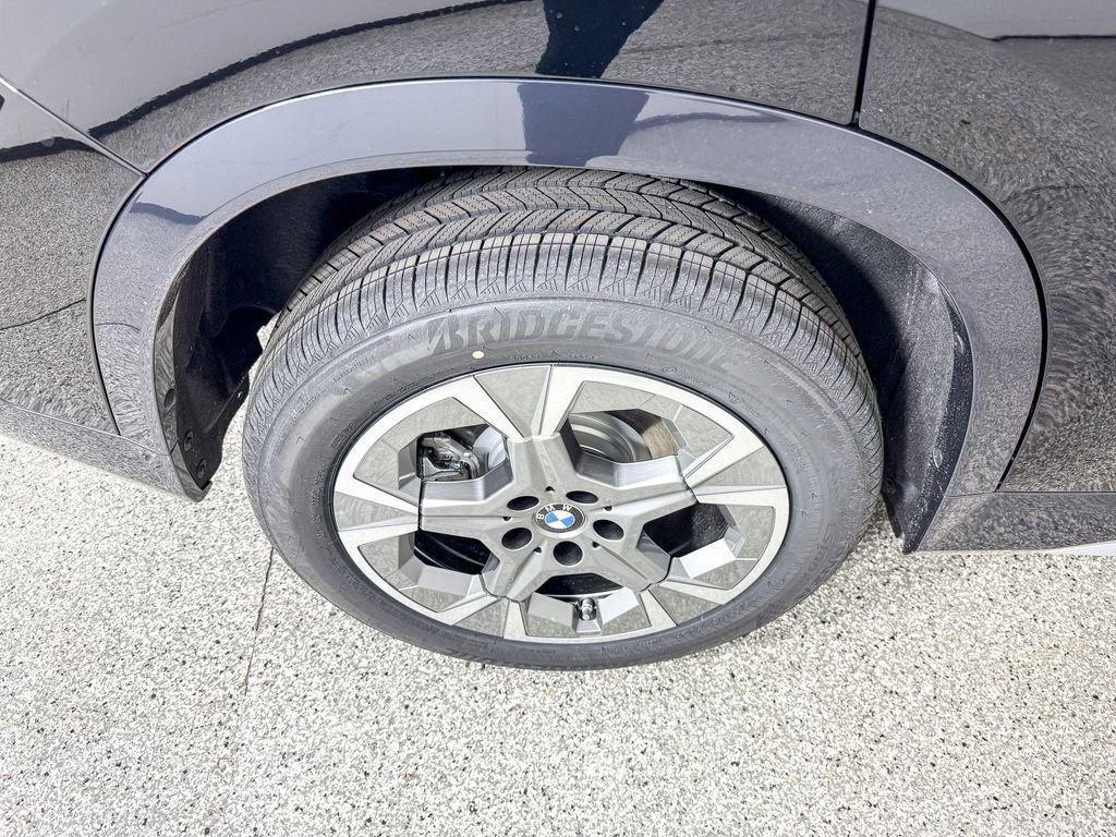 Certified Used 2025 Jet Black BMW xDrive28i image 23