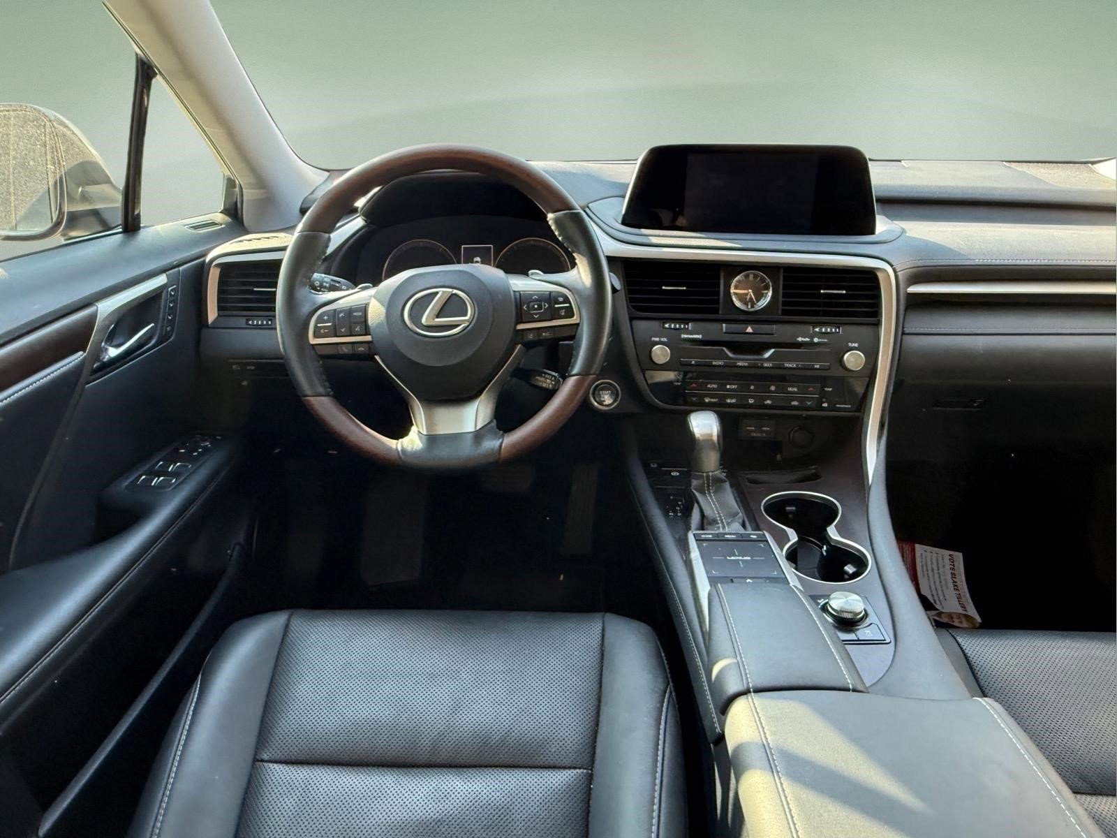 Used 2022 White Pearl Lexus RX 350 image 25