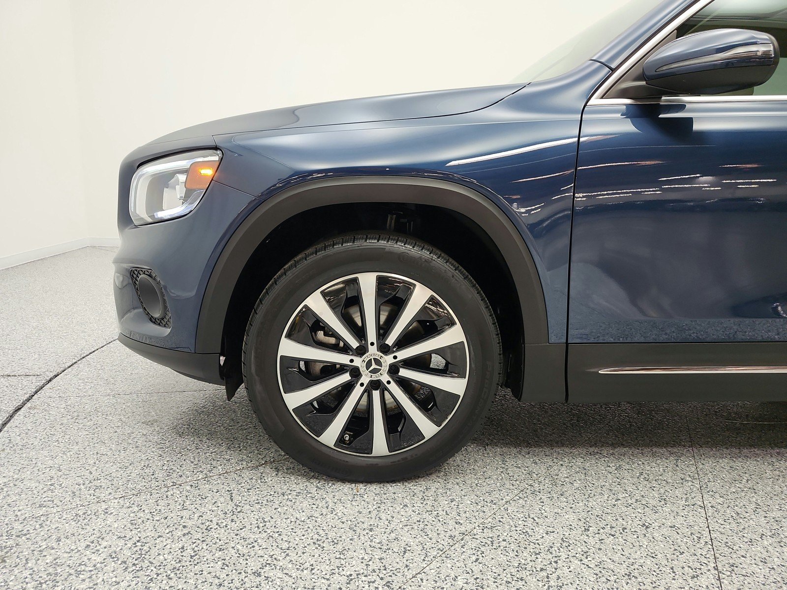 Used 2023 Denim Blue Metallic Mercedes-Benz GLB 250 SUV image 30