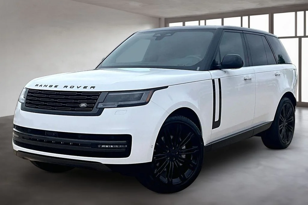 2026 Land Rover Range Rover 3.0 SE SWB's photo