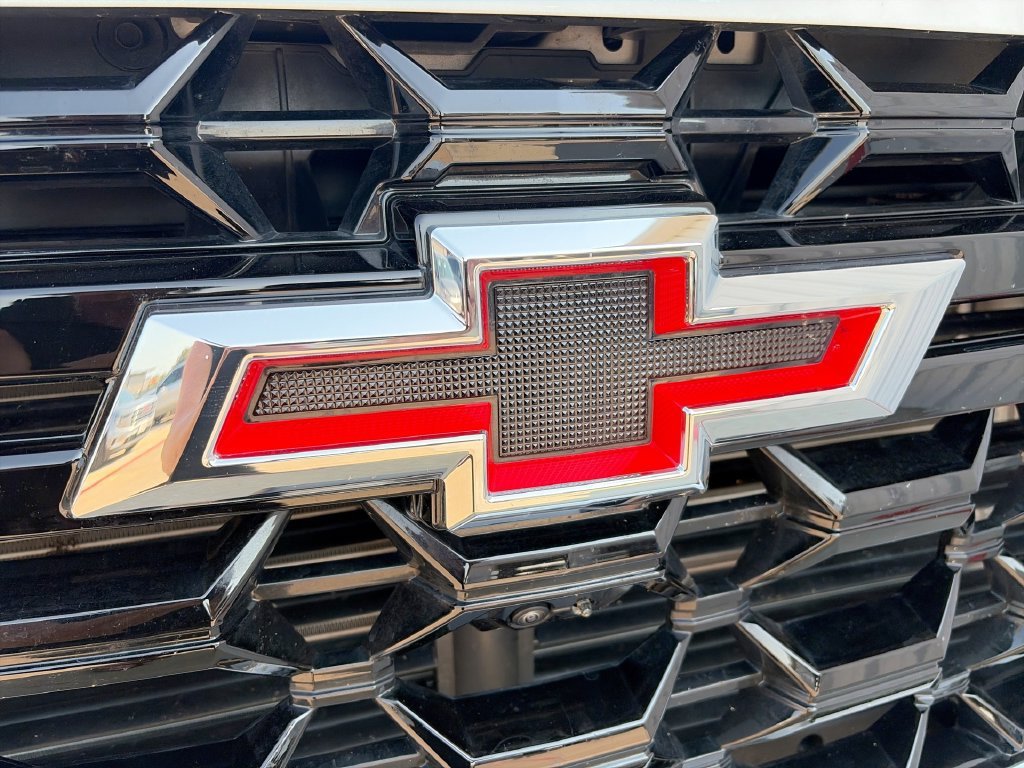 2026 Chevrolet Silverado 2500HD ZR2 - Photo 33