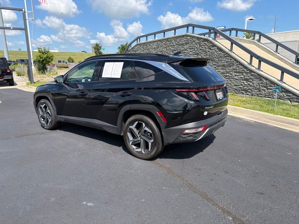 Used 2024 Black Hyundai Limited image 5