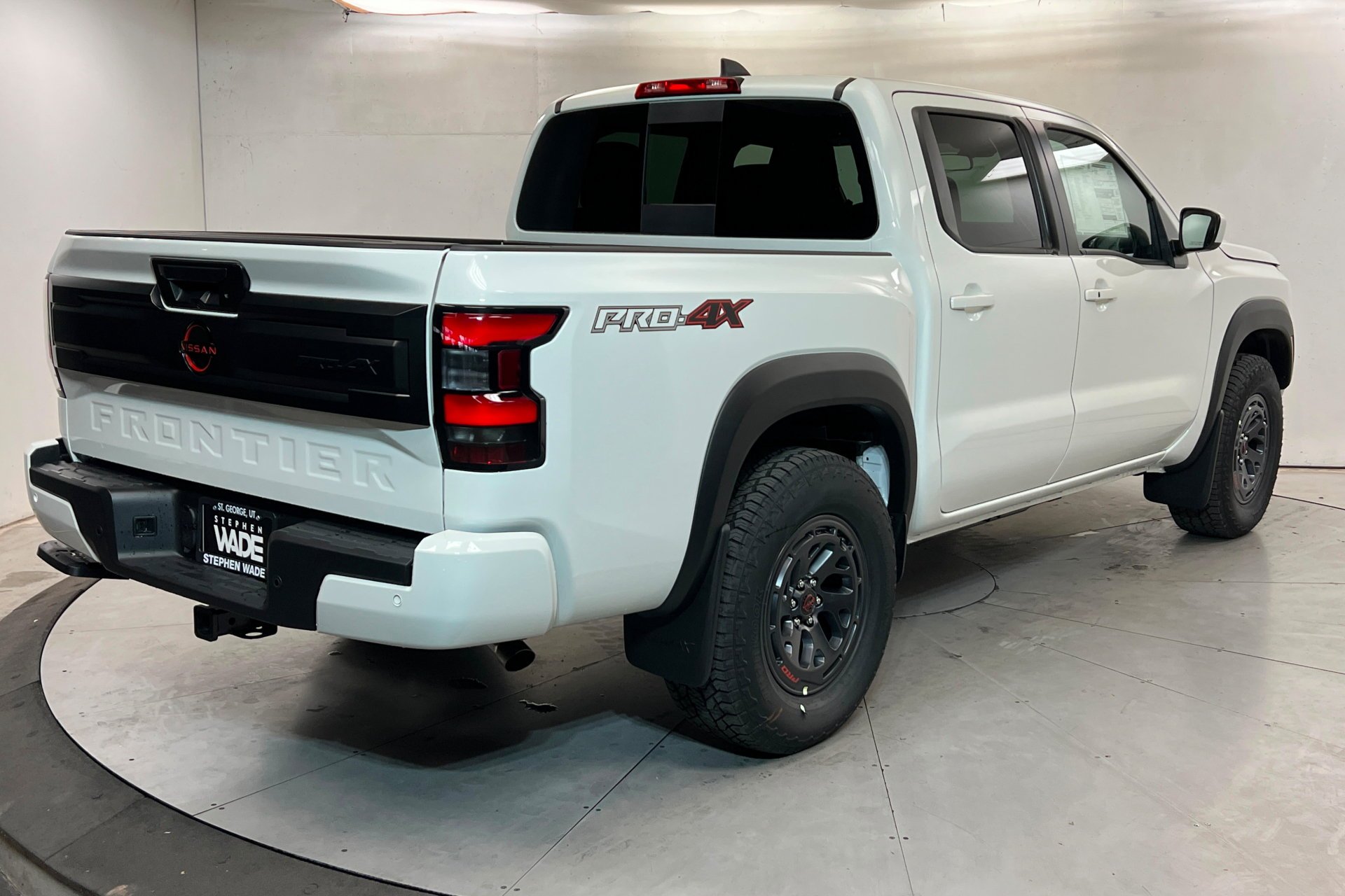 New 2026 Glacier White Nissan Crew Cab PRO-4X® image 6