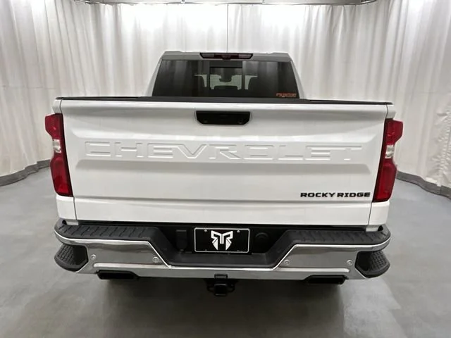 2025 Chevrolet Silverado 1500 LTZ - Photo 38