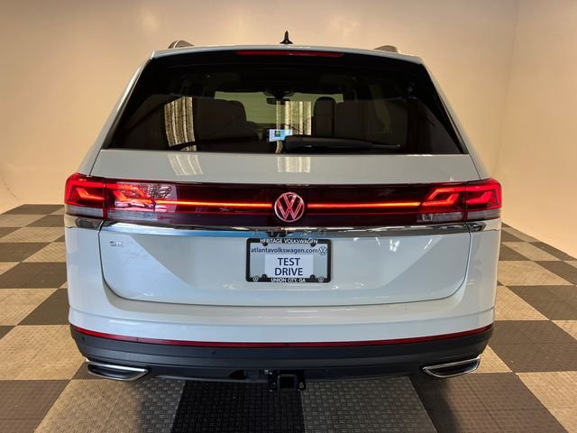 New 2026 White Volkswagen 2.0T SE w/Technology image 4