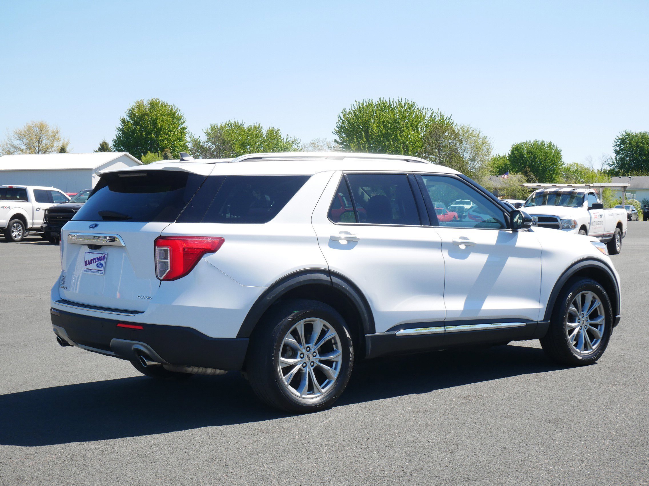 Used 2021 White Ford Limited image 5