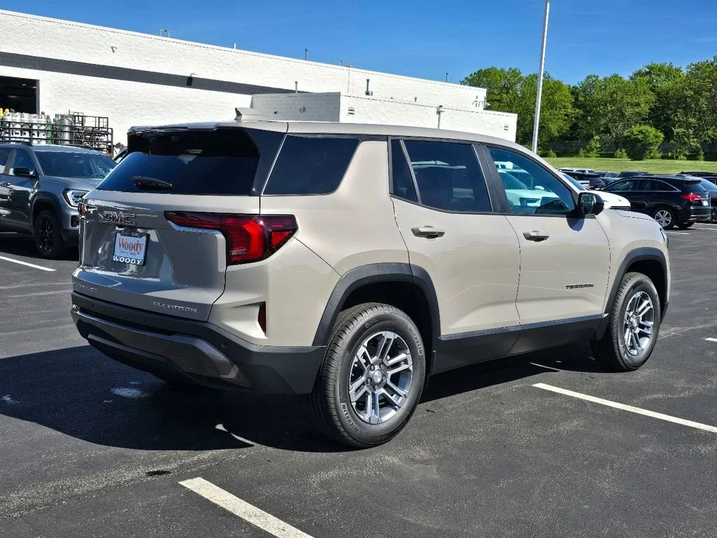 New 2026 Riverstone Metallic GMC Elevation image 9