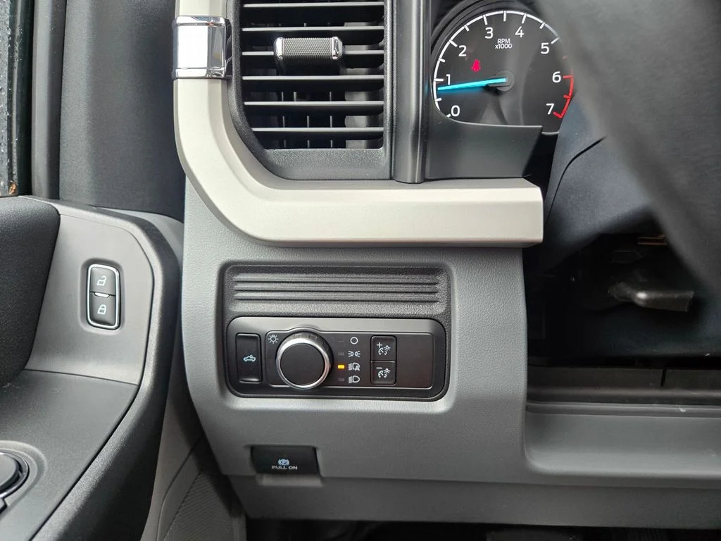 New 2026 Oxford White Ford F-250® XL image 13