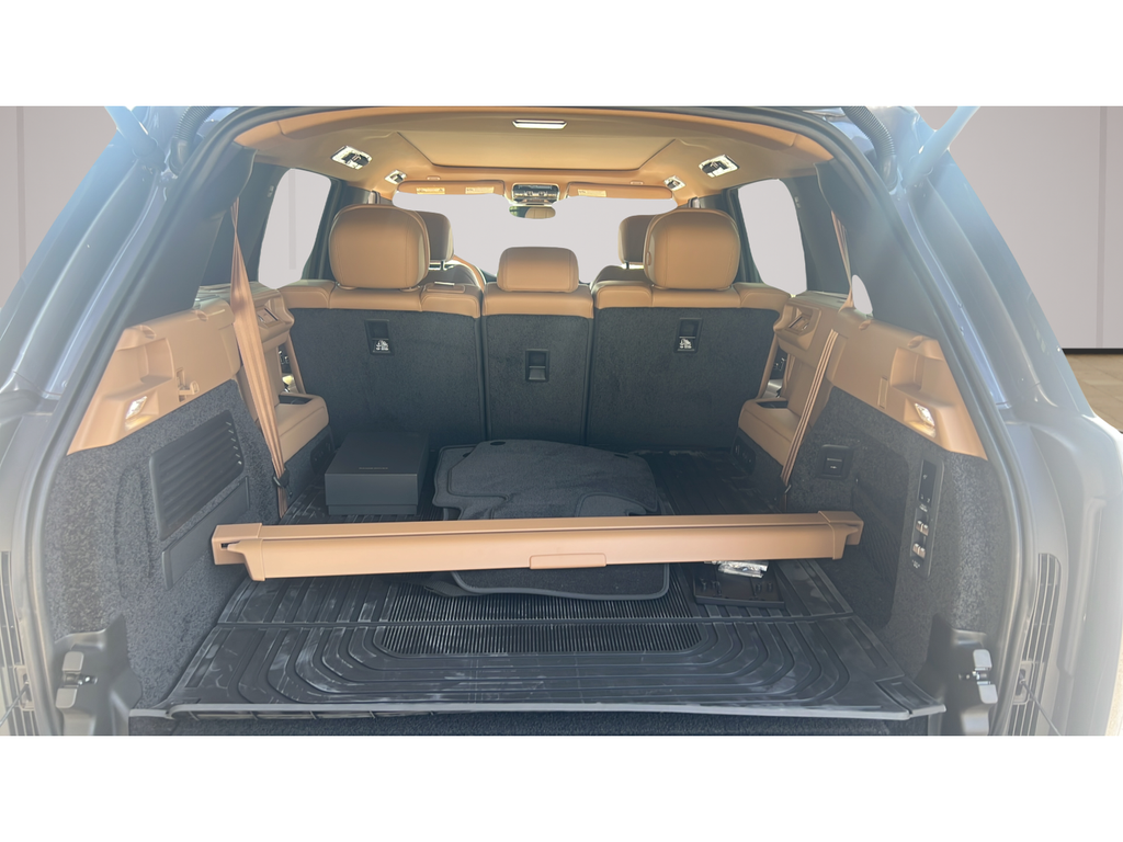 2026 Land Rover Range Rover SE - Photo 16