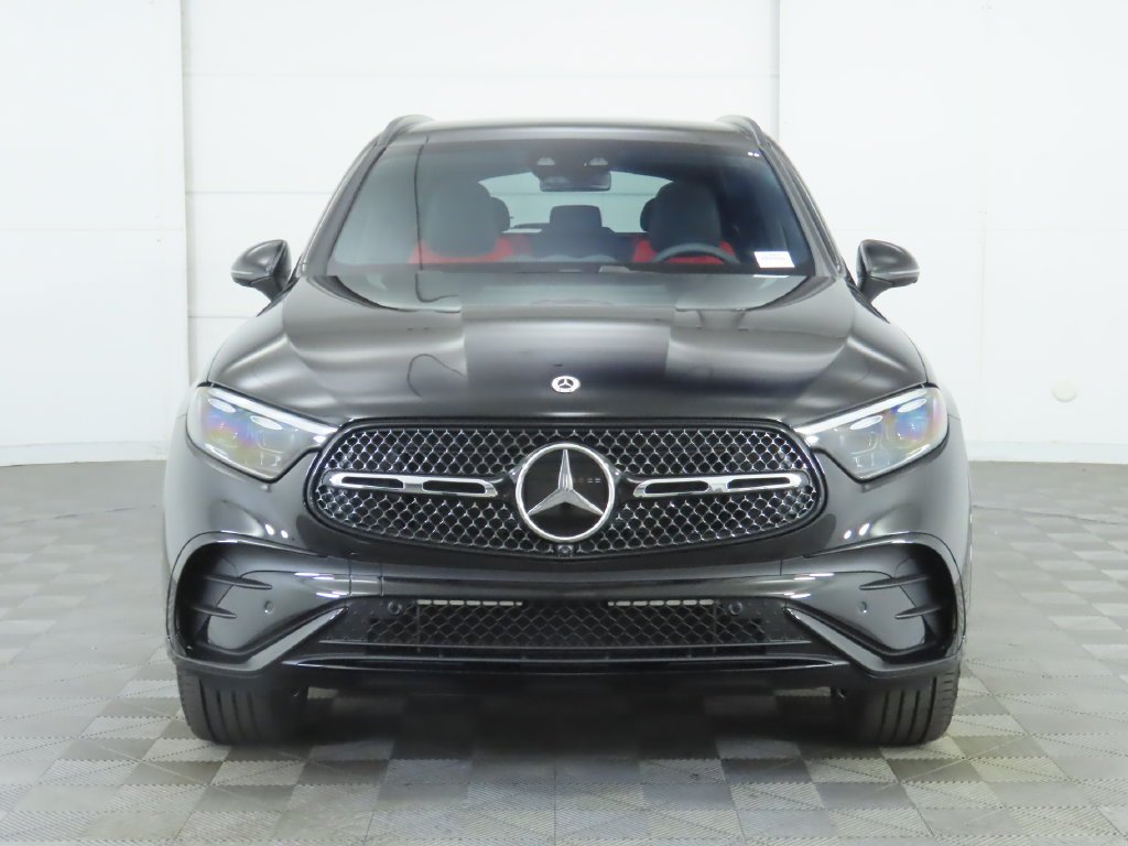 Used 2026 Obsidian Black Metallic Mercedes-Benz GLC 300 image 2