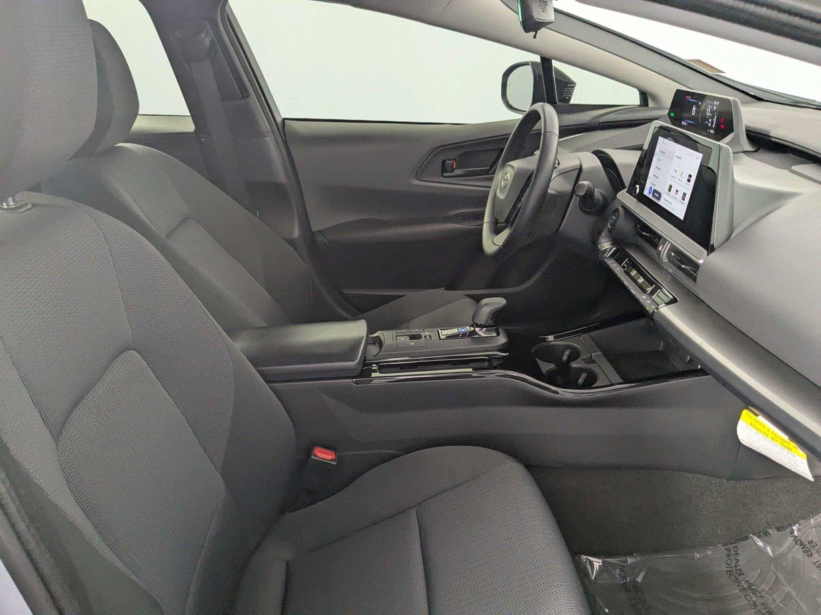 Used 2025 Cutting Edge Toyota LE image 32