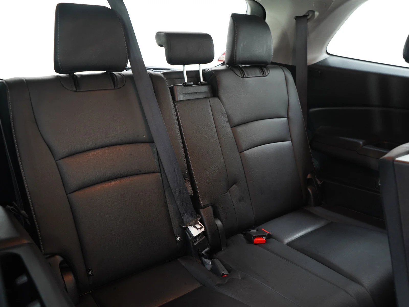 Used 2022 Crystal Black Pearl Honda Black Edition image 17