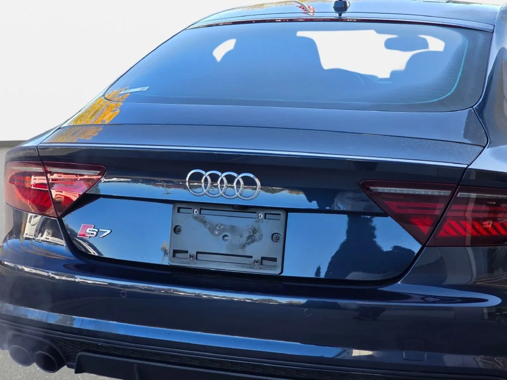 Used 2017 Blue Audi 4.0T Prestige image 14