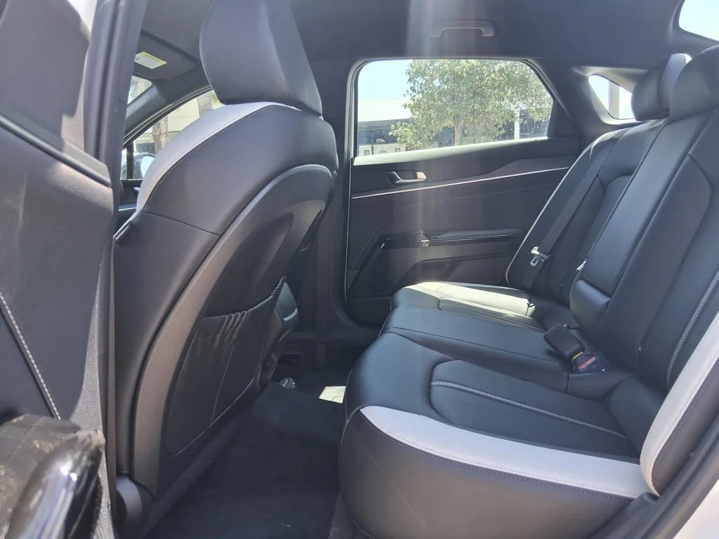 New 2026 White Kia GT-Line image 15