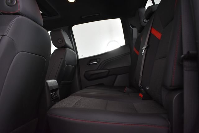 2023 Chevrolet Colorado Z71 - Photo 18