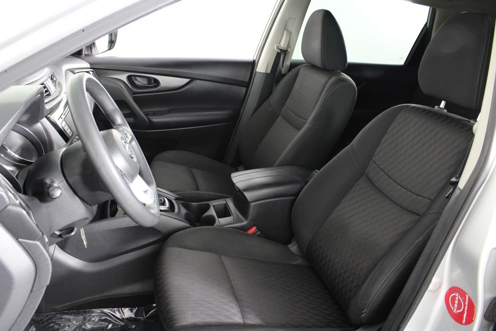 2019 Nissan Rogue S - Photo 18