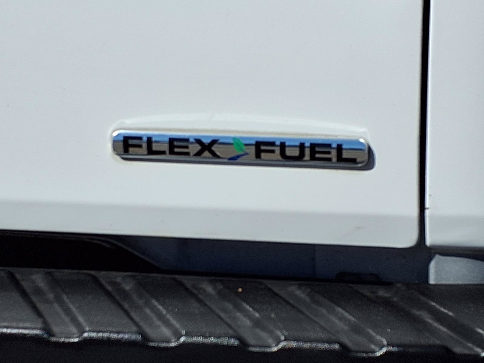 Used 2012 Oxford White Ford XL image 21