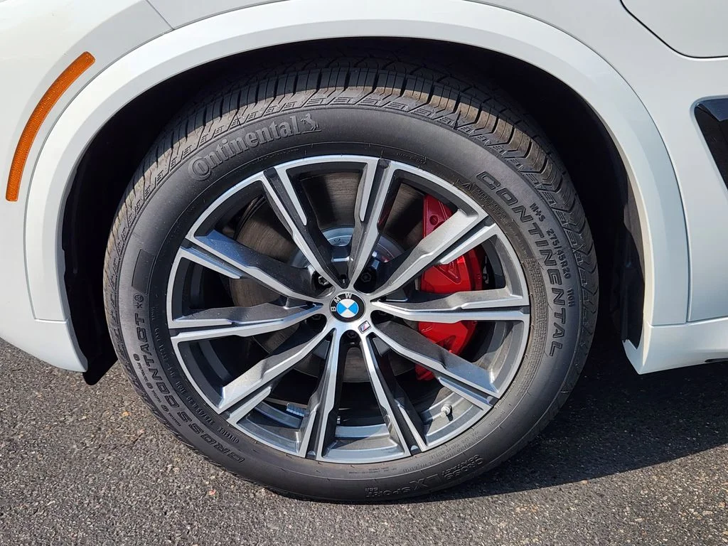 New 2026 Alpine White BMW xDrive50e image 7