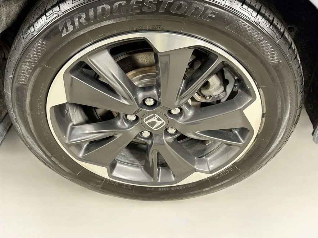 Certified Used 2024 Sonic Gray Pearl Honda Elite image 44