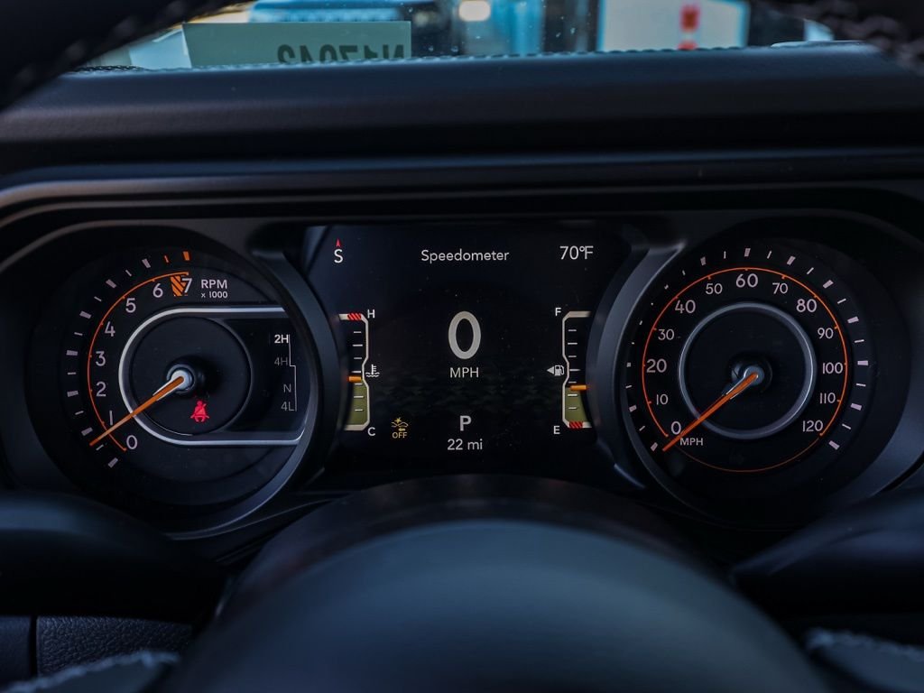 New 2026 Black Clear-Coat Exterior Paint Jeep Rubicon image 26